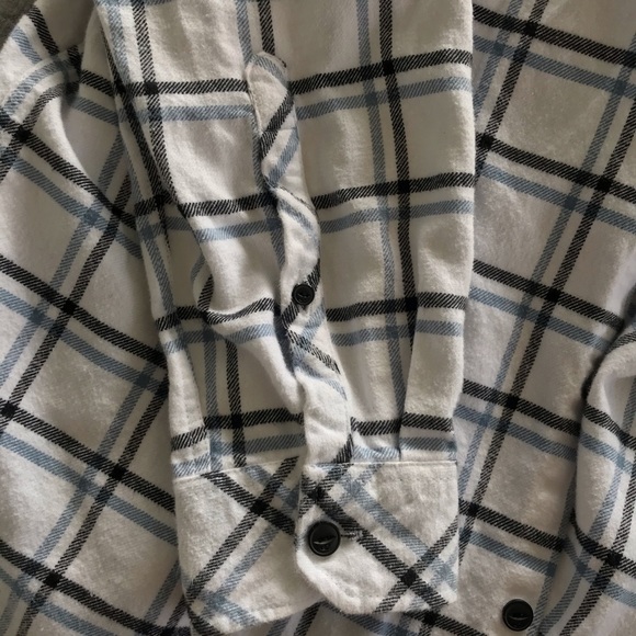 Flannel - Picture 7 of 7